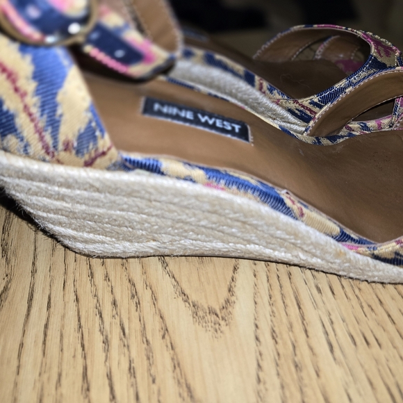 Women's Nine West Jeranna Wedge Heel Espadrilles Sandals Mutli color 9.5 US GUC - Picture 8 of 11